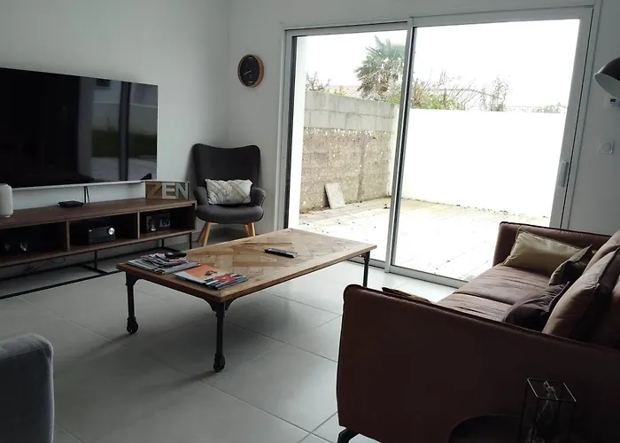 Maison 3 Chbres 3 Etoiles St Gilles X De Vie